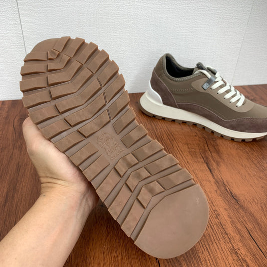 Durable Outdoor Grip Sole Sneakers